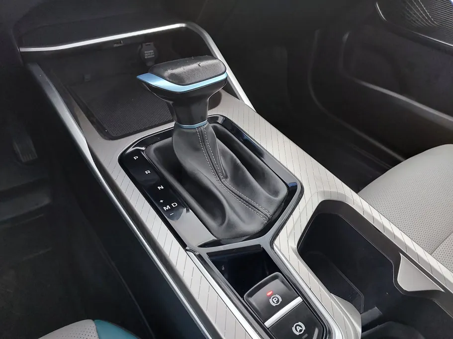 2025 جيلي Emgrand GF 