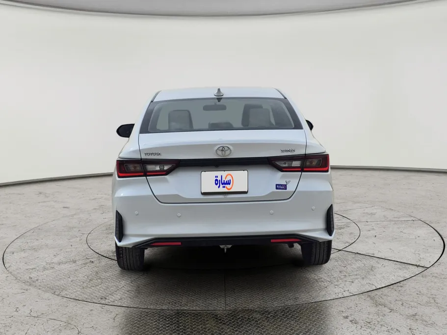 2023 Toyota Yaris  Y 