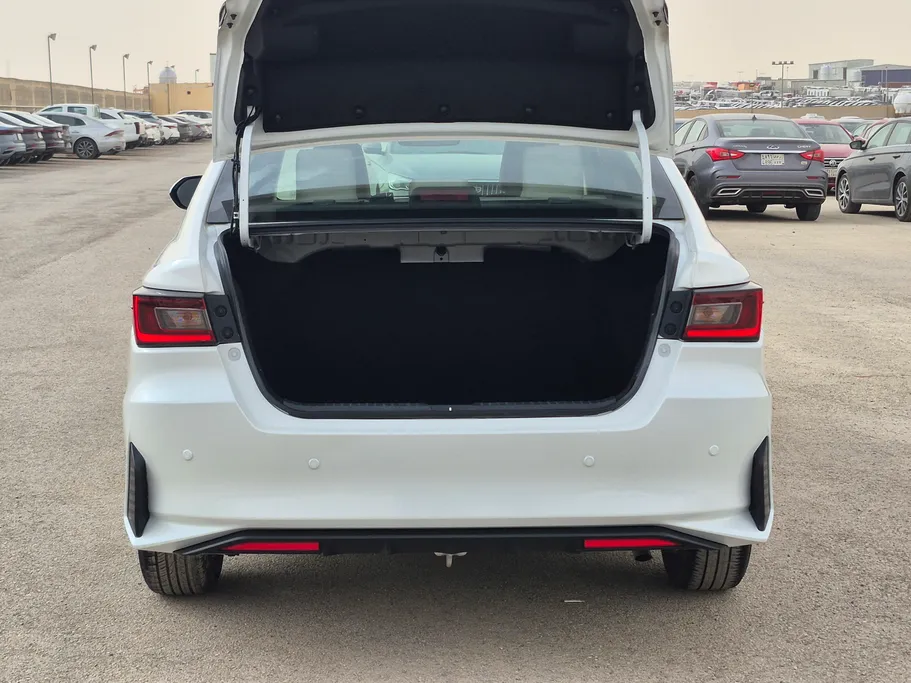 2023 Toyota Yaris  Y 