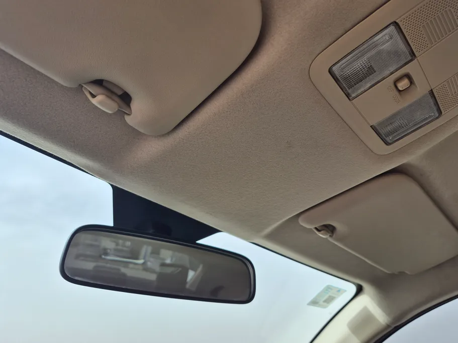 2023 Toyota Yaris  Y 