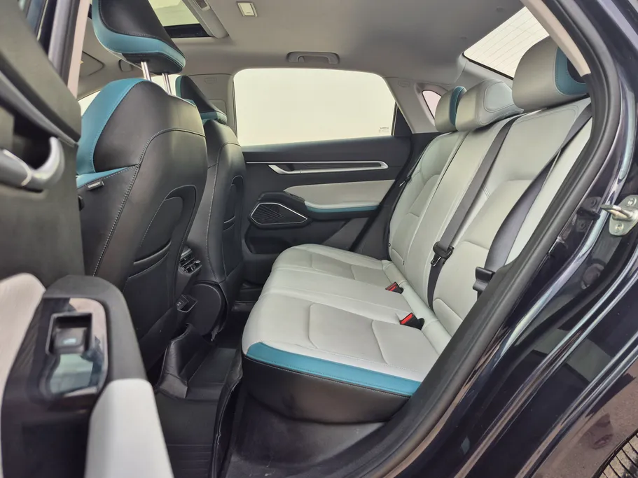 جيلي امجراند GF 2025 