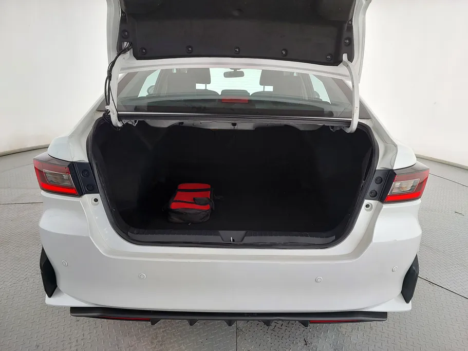 2024 Toyota Yaris  Y 