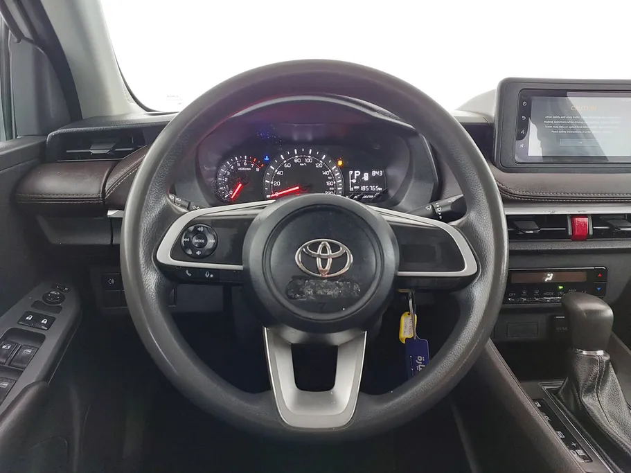 2024 Toyota Yaris  Y 