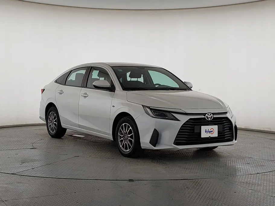 2024 Toyota Yaris  Y 