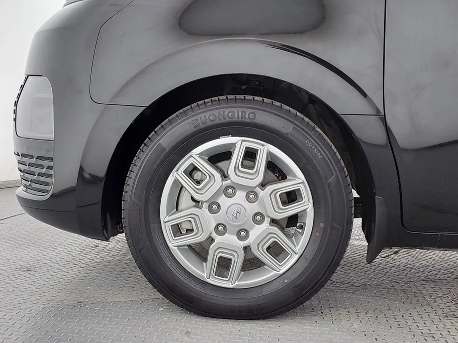 2023 Hyundai Staria Smart 9 ST 