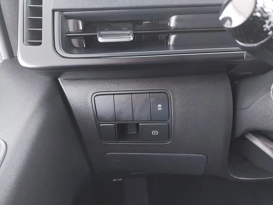 2023 Hyundai Staria Smart 9 ST 