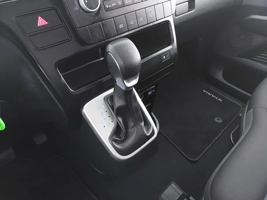 2023 Hyundai Staria Smart 9 ST 