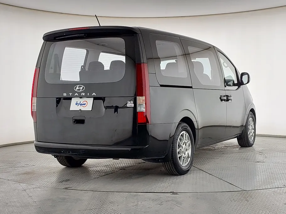 2023 Hyundai Staria Smart 9 ST 