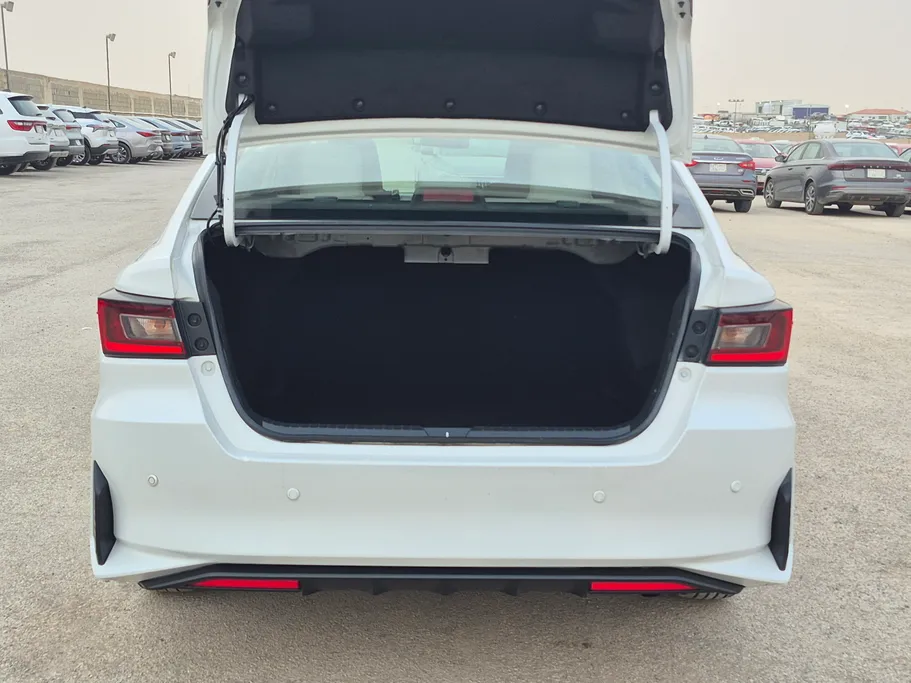 2023 تويوتا Yaris  Y 