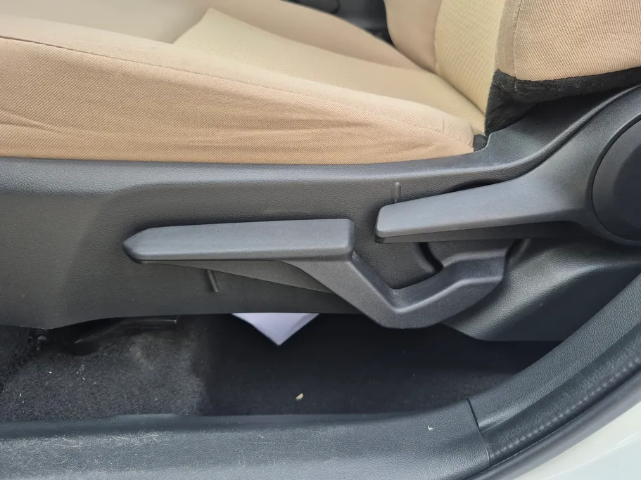 2023 تويوتا Yaris  Y 