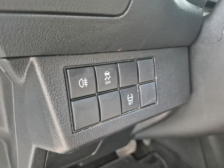 2023 تويوتا Yaris  Y 