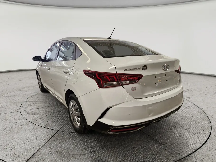 2023 Hyundai Accent Smart 