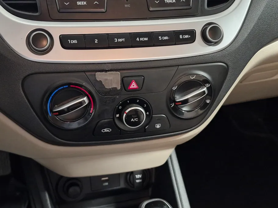 2023 Hyundai Accent Smart 