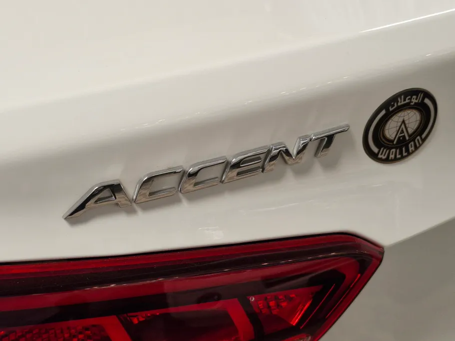 2023 Hyundai Accent Smart 