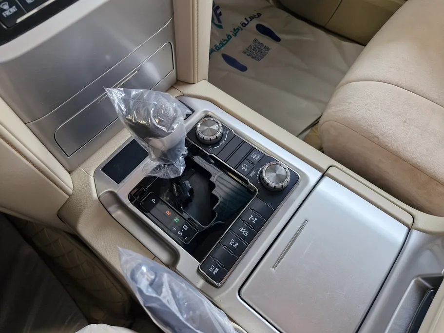 تويوتا لاندكروزر G 2020 