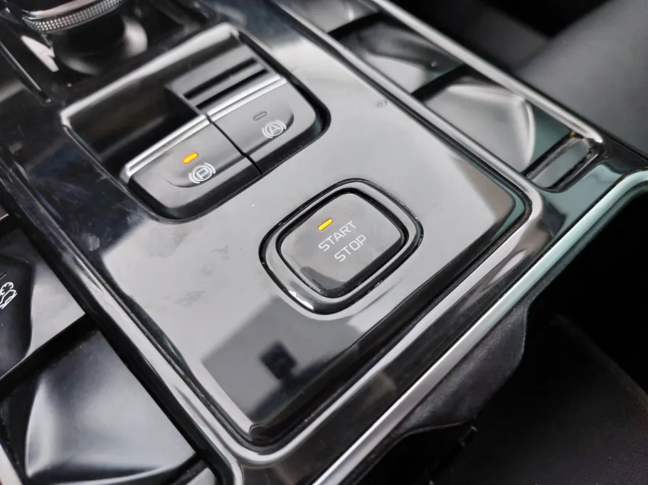 2023 FAW Bestune T77  