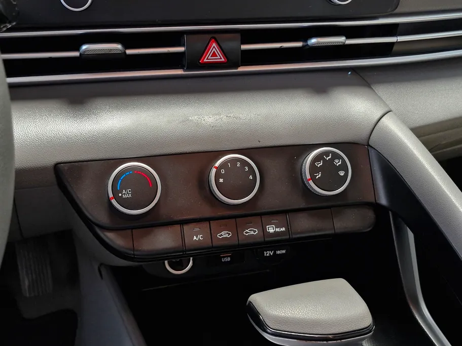 2023 Hyundai Elantra Fleet 