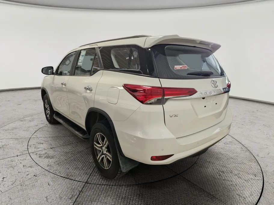 تويوتا فورتشنر VX 2022 