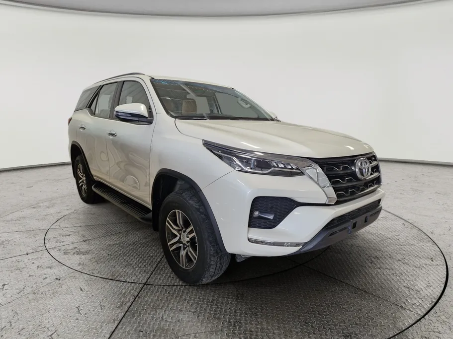 تويوتا فورتشنر VX 2022 