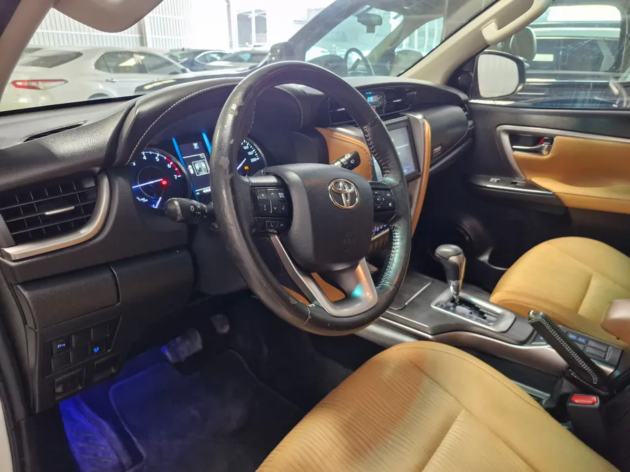 تويوتا فورتشنر VX 2022 