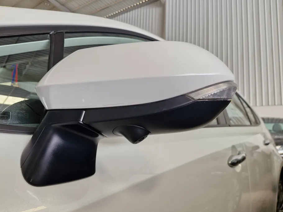 2025 Toyota Corolla XLI Executive Moonroof 