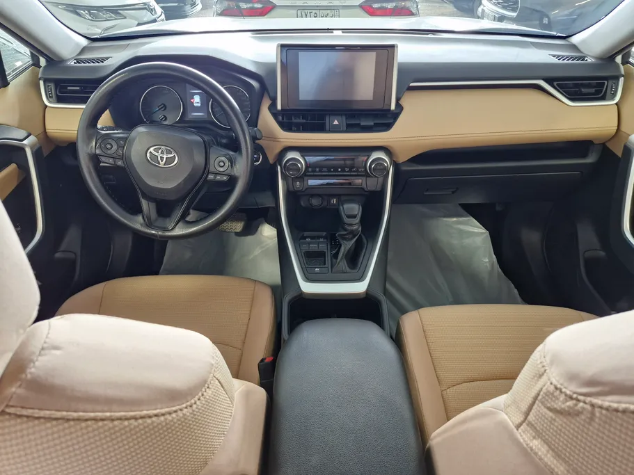 تويوتا راف فور LE HEV 2023 