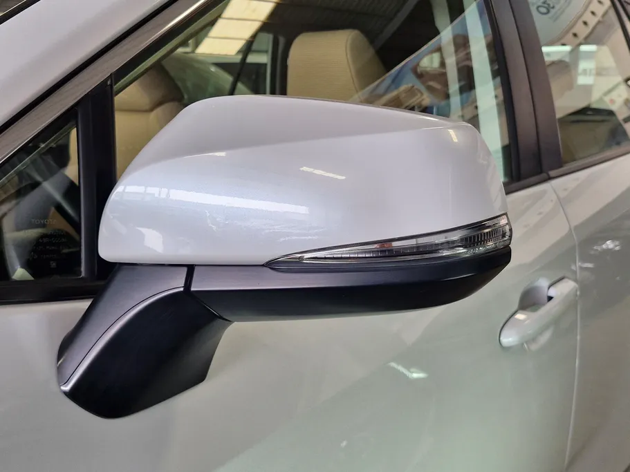 تويوتا راف فور LE HEV 2023 