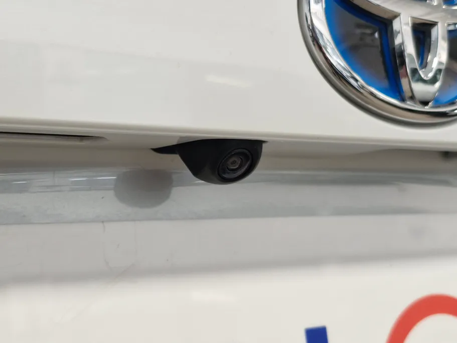 تويوتا راف فور LE HEV 2023 