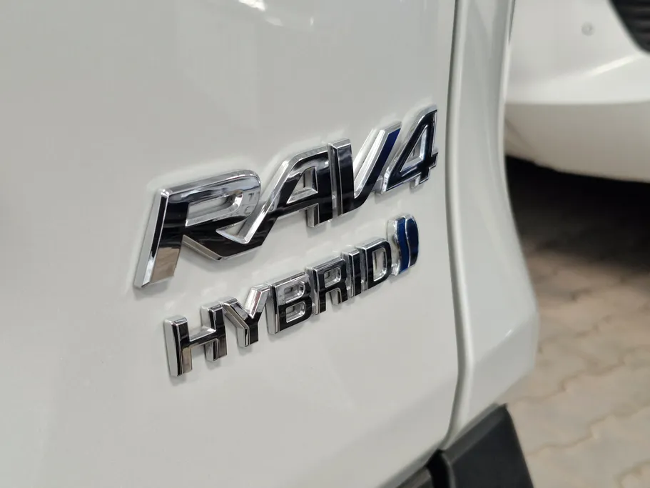 تويوتا راف فور LE HEV 2023 