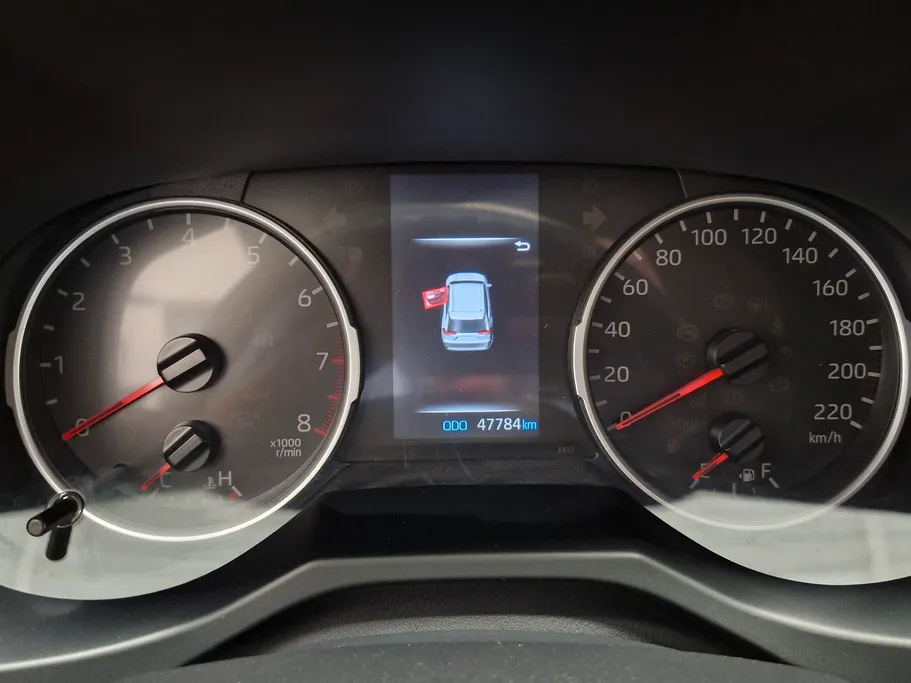 تويوتا راف فور LE 2024 