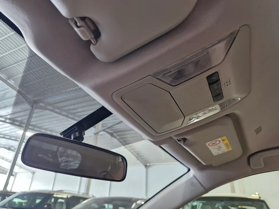 تويوتا راف فور LE 2024 