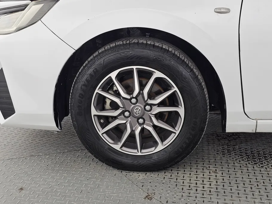 تويوتا يارس Y 2023 