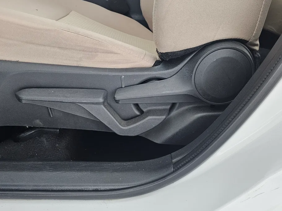 تويوتا يارس Y 2023 