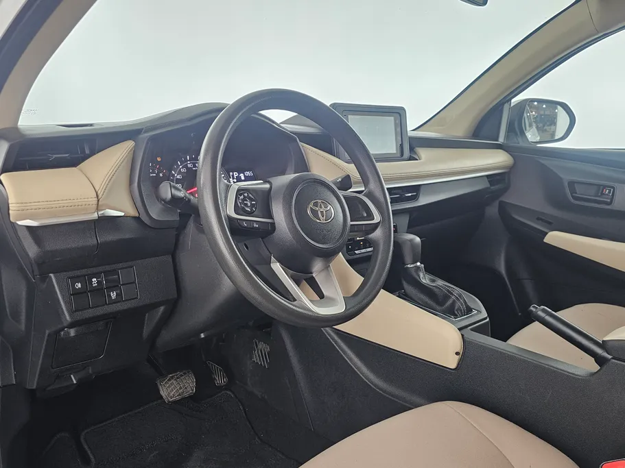 تويوتا يارس Y 2023 