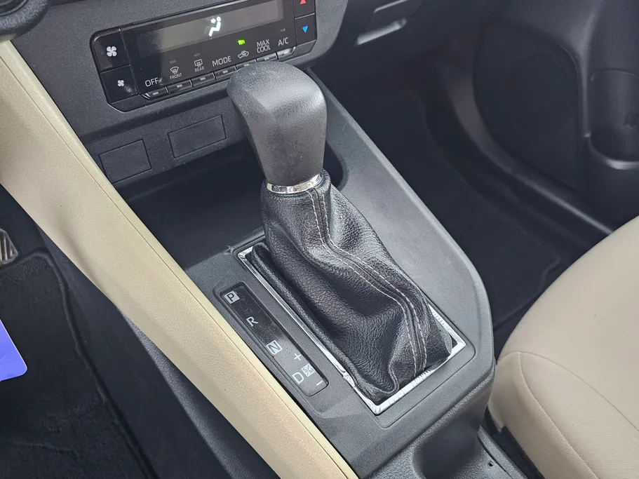 تويوتا يارس Y 2023 