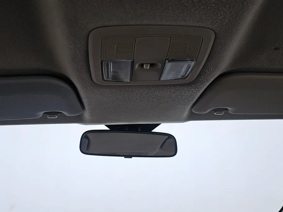 تويوتا يارس Y 2023 