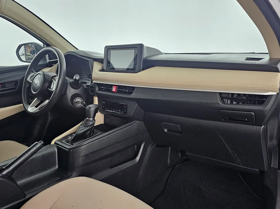 تويوتا يارس Y 2023 