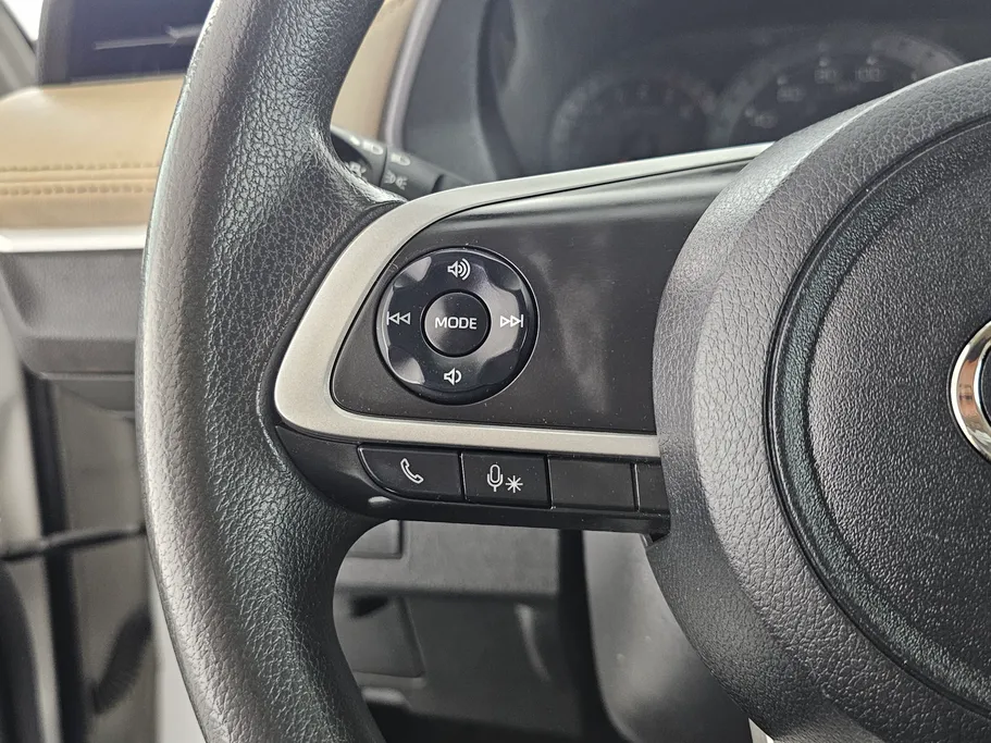 تويوتا يارس Y 2023 