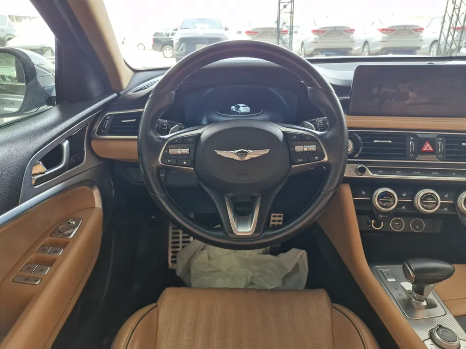 2023 Genesis G70  