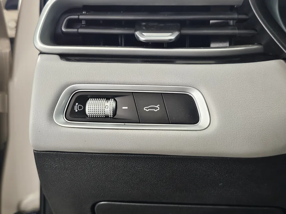 2024 جيلي Emgrand GF 