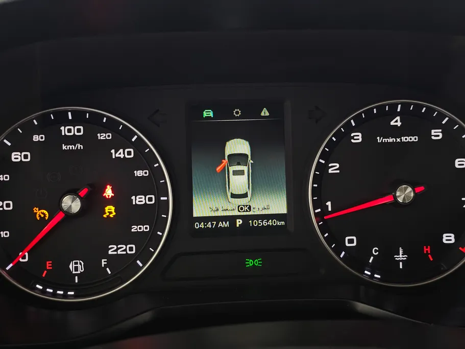 ام جي 5 LUX 2023 