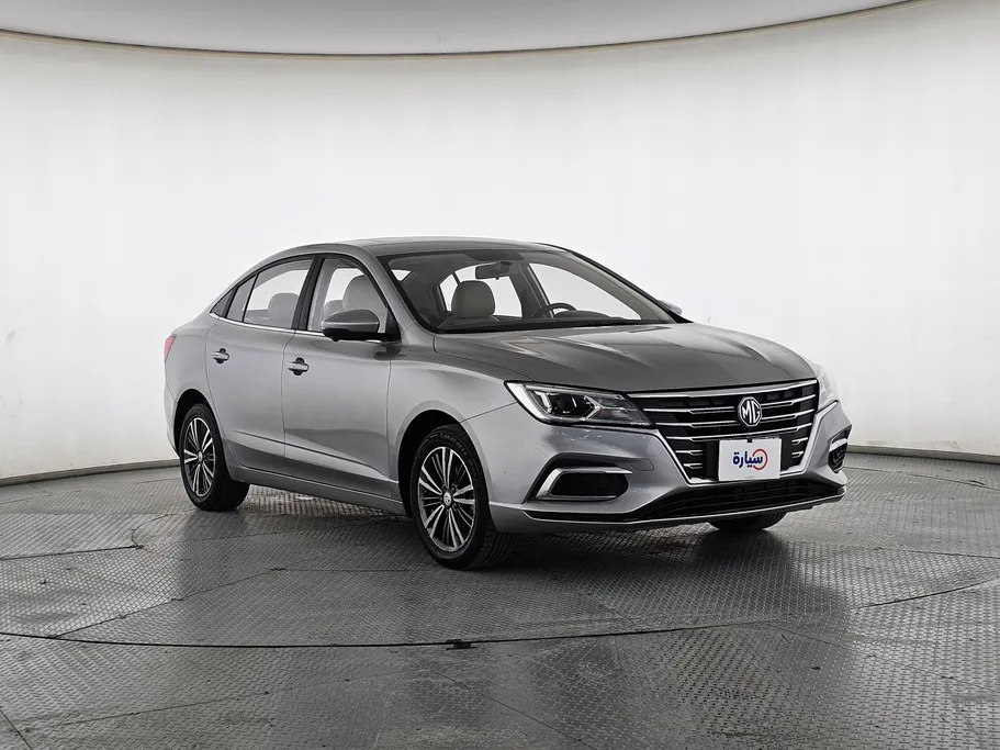 ام جي 5 LUX 2023 