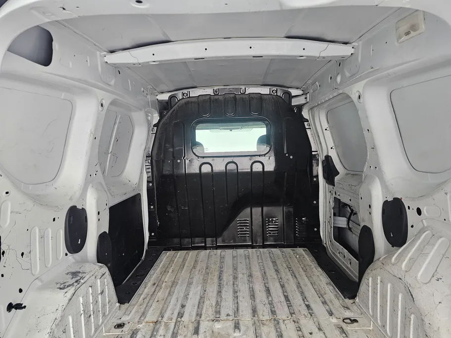 2021 Renault Docker Van بضاعة 