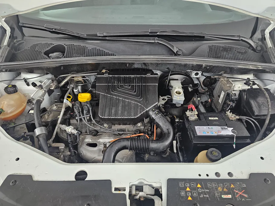 2021 Renault Docker Van بضاعة 