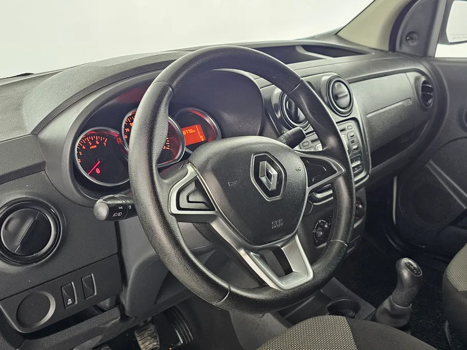 2021 Renault Docker Van بضاعة 