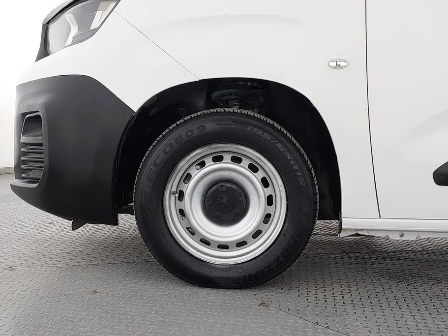 بيجو بارتنر Short van 2022 