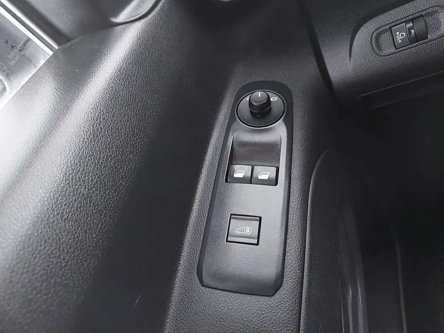 بيجو بارتنر Short van 2022 