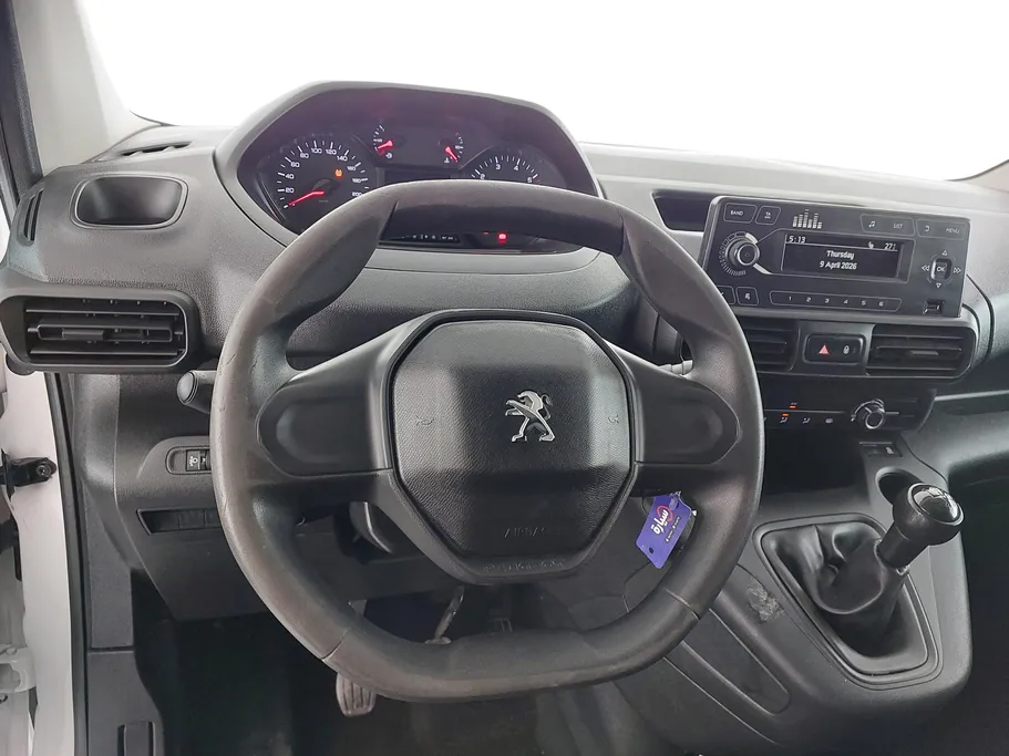 بيجو بارتنر Short van 2022 