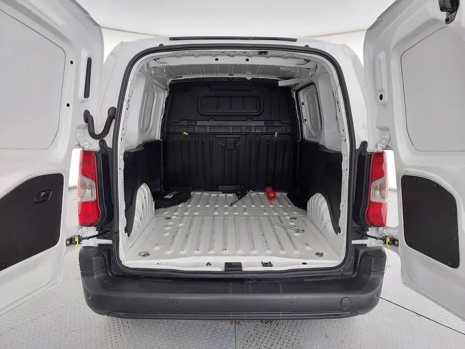 بيجو بارتنر Short van 2022 