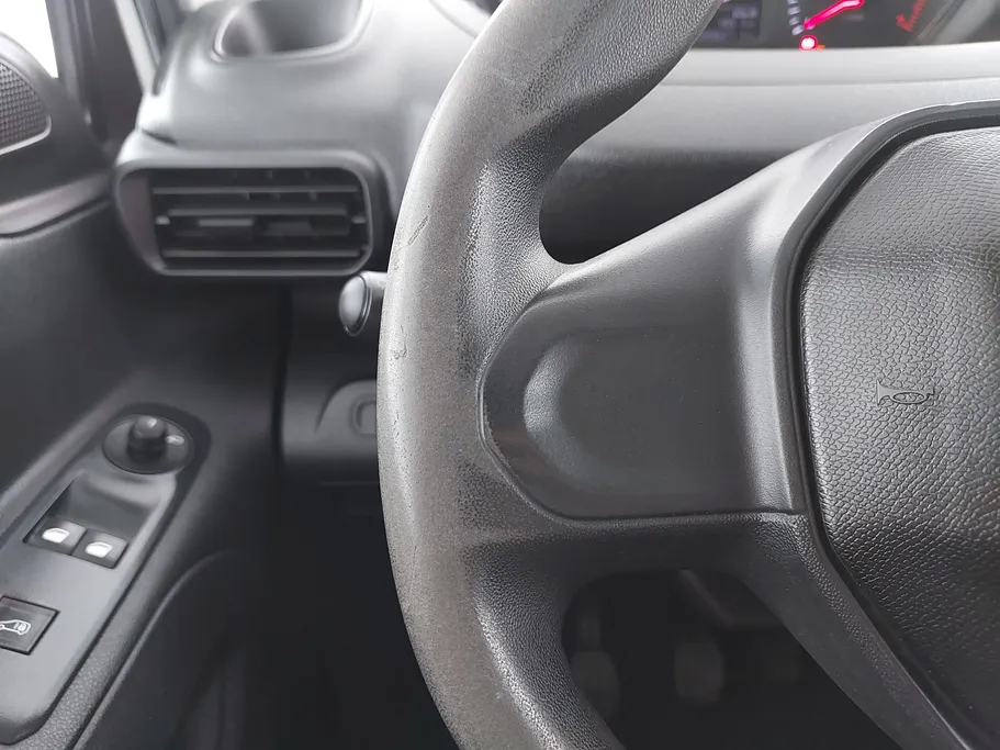 بيجو بارتنر Short van 2022 